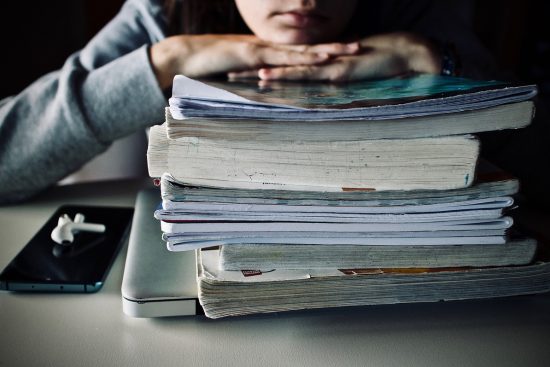 découvrez l'apprentissage à distance, une méthode flexible et accessible qui vous permet de suivre des cours en ligne à votre propre rythme, d'acquérir de nouvelles compétences et de progresser dans votre carrière sans contraintes géographiques.