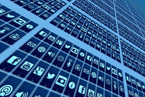 découvrez les stratégies efficaces de marketing sur les réseaux sociaux pour accroitre votre visibilité, engager votre audience et générer des leads. optimisez votre présence en ligne et atteignez vos objectifs marketing grâce à nos conseils d'experts.