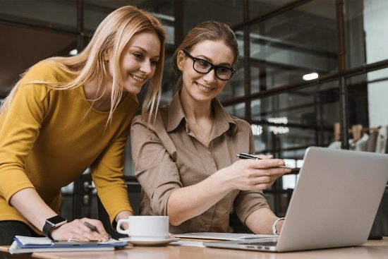 découvrez l'importance de la gestion des ressources humaines pour le succès des entreprises. apprenez les meilleures pratiques pour optimiser le recrutement, le développement des talents et la conformité légale, tout en favorisant un environnement de travail positif et productif.
