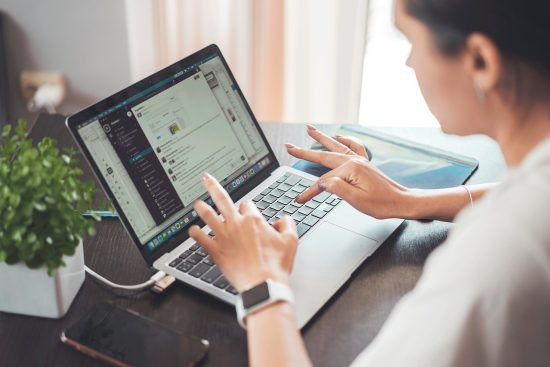 découvrez des stratégies de marketing en ligne efficaces pour booster votre visibilité, attirer des clients et augmenter votre chiffre d'affaires. apprenez à optimiser votre présence sur les réseaux sociaux, le seo et la publicité en ligne.