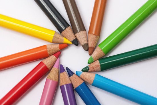 découvrez les dernières tendances en design graphique pour 2023, incluant les couleurs, les typographies et les styles visuels qui transforment le paysage créatif. restez à la pointe de l'innovation avec des conseils et des inspirations pour vos projets.