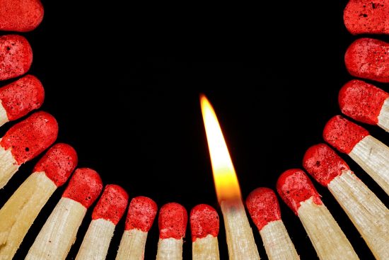 découvrez les stratégies essentielles pour gérer efficacement les crises. notre guide sur la gestion de crise vous aide à anticiper, réagir et surmonter les défis, tout en préservant la réputation de votre organisation.