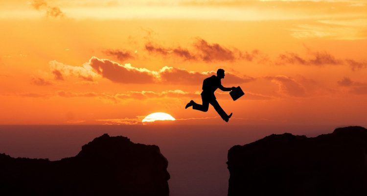 découvrez comment le leadership éthique transforme les organisations en favorisant la responsabilité, l'intégrité et la transparence. apprenez les principes clés d'un leadership qui inspire confiance et favorise un environnement de travail collaboratif.
