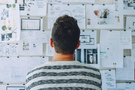 découvrez les différentes méthodes de recherche essentielles pour mener à bien vos études. explorez les approches qualitatives et quantitatives, apprenez à choisir la méthode adéquate et optimisez vos résultats de recherche.