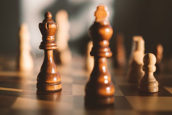 découvrez comment le leadership transformationnel peut inspirer et motiver vos équipes à atteindre leur plein potentiel. apprenez les clés pour devenir un leader capable de catalyser le changement et de créer un environnement de travail positif et innovant.