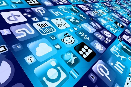 découvrez comment le marketing sur les réseaux sociaux peut transformer votre stratégie en ligne. apprenez à engager votre audience, augmenter votre visibilité et maximiser vos résultats grâce aux plateformes sociales.