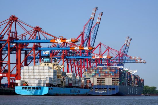 découvrez les meilleures pratiques en gestion de la chaîne d'approvisionnement (supply chain management) pour optimiser vos opérations, réduire les coûts et améliorer la satisfaction client. explorez des stratégies innovantes et des outils essentiels pour une chaîne d'approvisionnement efficace et agile.