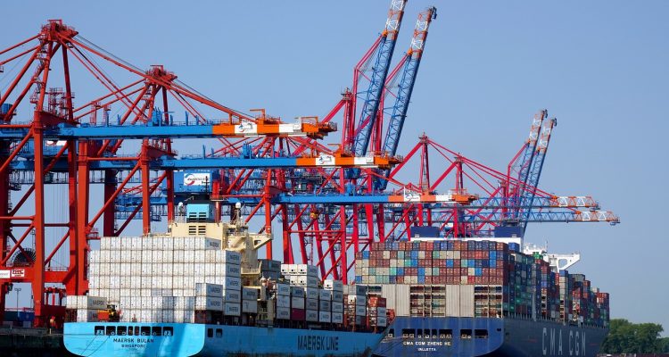 découvrez les meilleures pratiques en gestion de la chaîne d'approvisionnement (supply chain management) pour optimiser vos opérations, réduire les coûts et améliorer la satisfaction client. explorez des stratégies innovantes et des outils essentiels pour une chaîne d'approvisionnement efficace et agile.