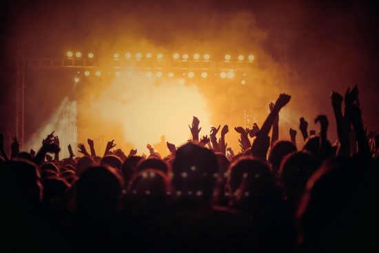 découvrez les meilleures pratiques de gestion d'événements pour garantir le succès de vos projets. de la planification à l'exécution, apprenez à créer des expériences mémorables qui captivent vos participants.