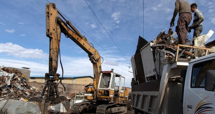 découvrez l'art de la gestion des parties prenantes (stakeholder management) pour optimiser la communication et renforcer les relations avec les acteurs clés de votre projet. apprenez des stratégies efficaces pour identifier, analyser et engager vos stakeholders afin d'assurer le succès de vos initiatives.