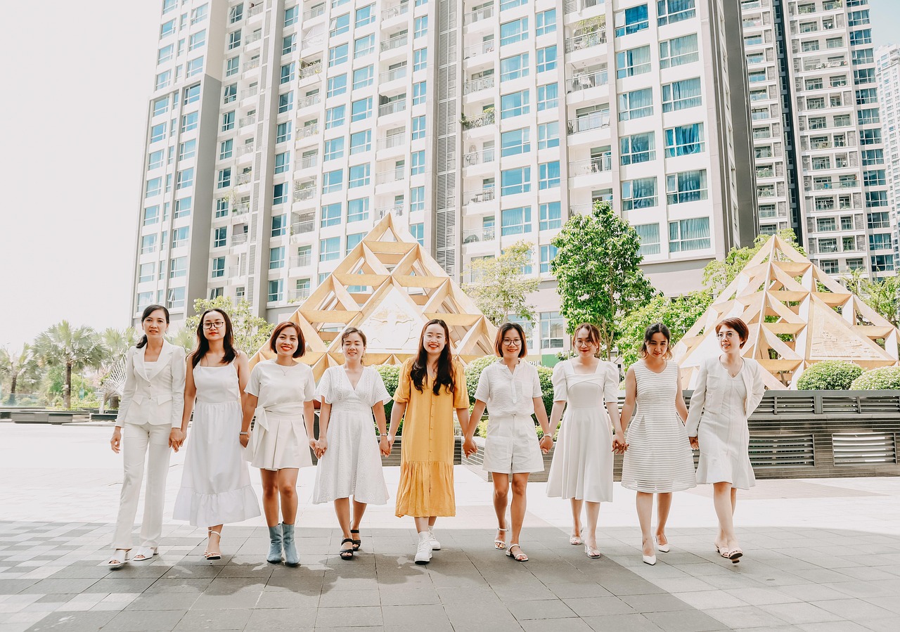 découvrez les clés du leadership efficace : inspirez, motivez et guidez votre équipe vers le succès. apprenez les compétences essentielles pour devenir un leader influent et créer un impact durable.